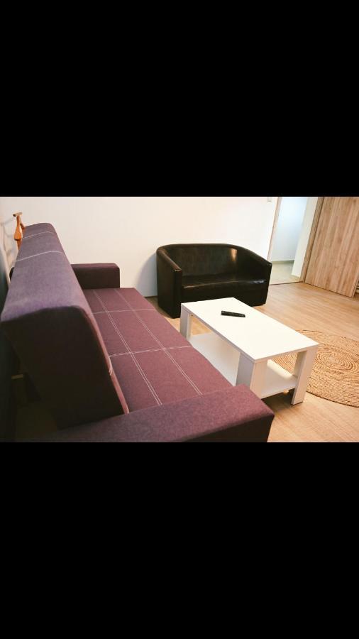 Accomodation1 *